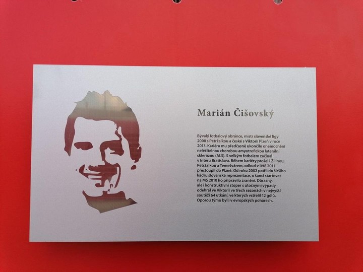 V Plzni si uctili Čišovského. Odhalili pamätnú tabuľu